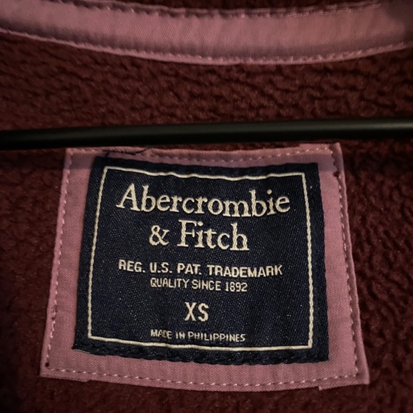 Abercrombie & Fitch Purple Colorblock Fleece SIZE XS - Picture 6 of 10